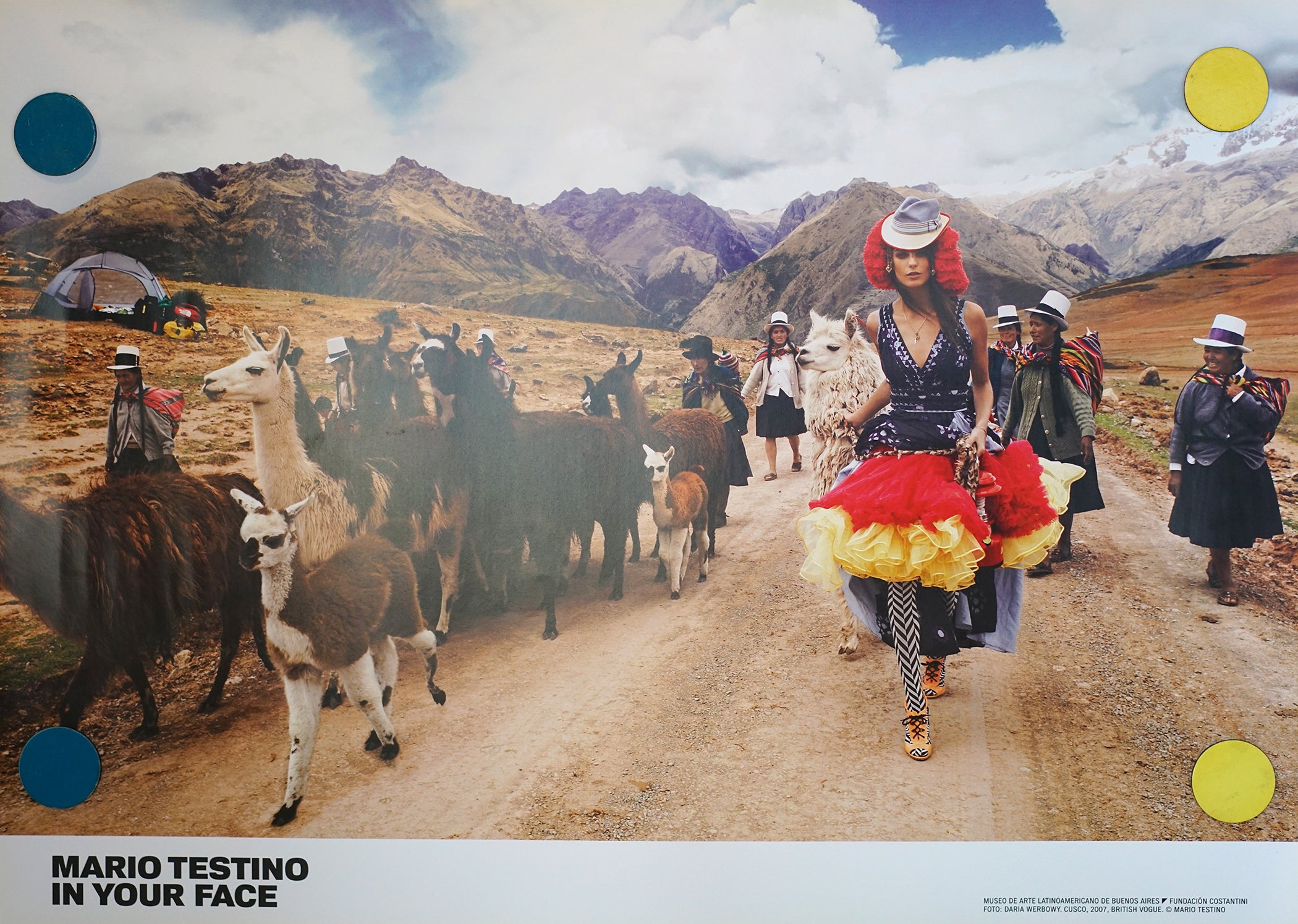 Mario_Testino_In_Your_Face_Per